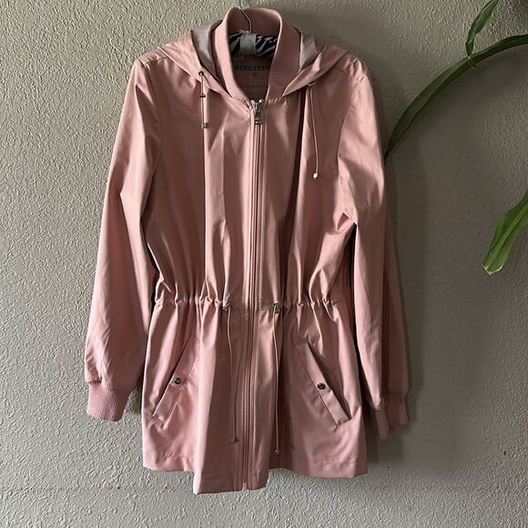 Bernardo Pink Trench Coat with Hood and Drawstring Waist - Picture 1 of 15